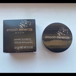 NWT Avon Smooth Minerals Powder Foundation - Bronze